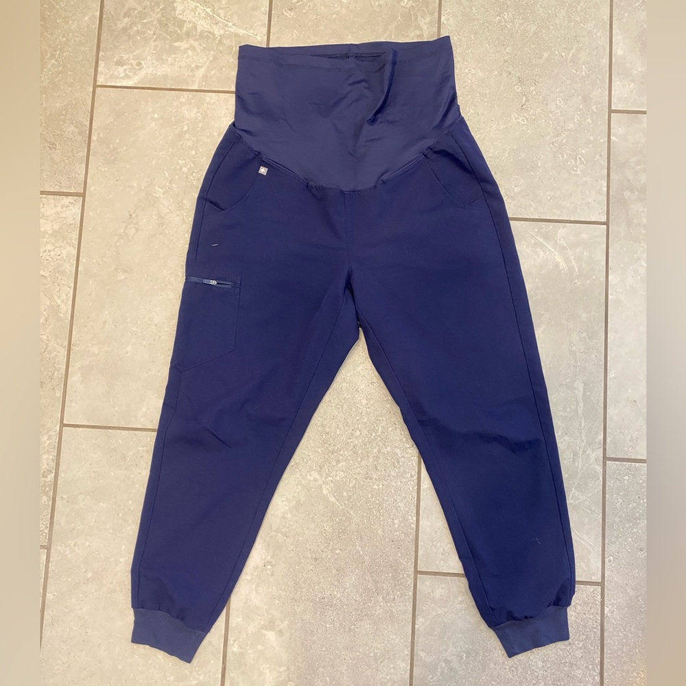 FIGS Women’s Navy Zamora Maternity - Petite Jogger Scrub Pants: Navy